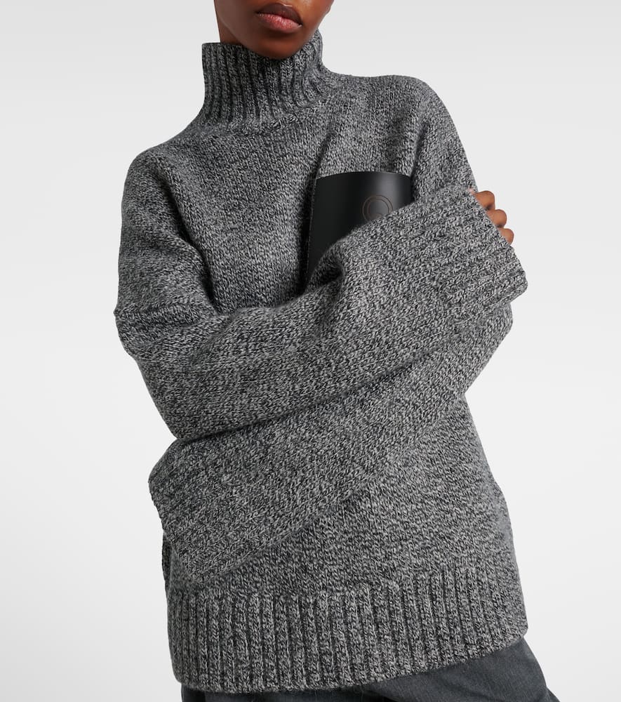 Jw Anderson Wool And Alpaca-blend Turtleneck Sweater In Gray