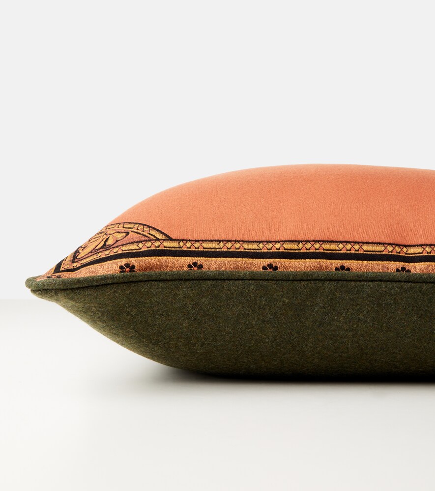  Etro Etro Herald Embroidered Cotton-blend Cushion 