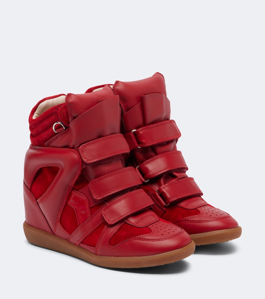 Isabel Marant Baskets compenses Beckett en cuir et daim 550 €