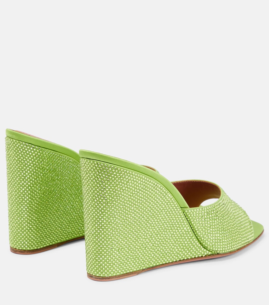 Lupita Wedge