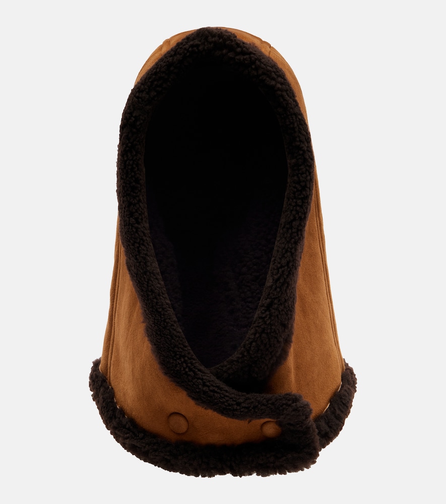 Yves Salomon Capuche en daim et shearling 297 €