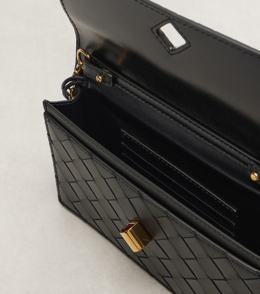  Bottega Veneta Bottega Veneta Andiamo Intrecciato Leather Shoulder Bag 