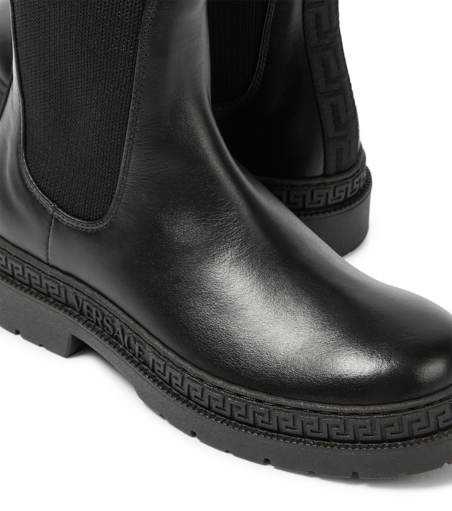  Versace Kids Versace Kids Logo-jacquard Leather Ankle Boots 