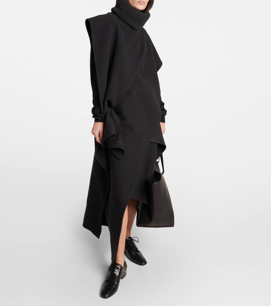 The Row Eva Jumper In Black