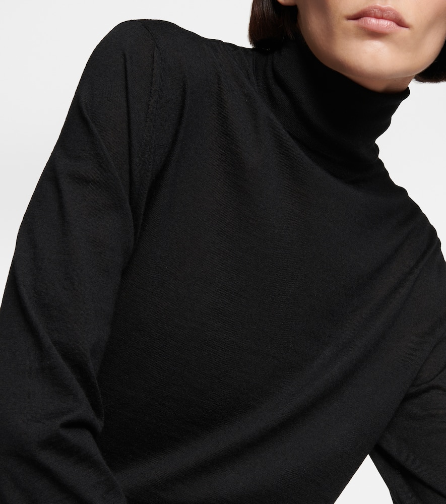 Shop The Row Eva Cashmere Turtleneck Sweater In Black