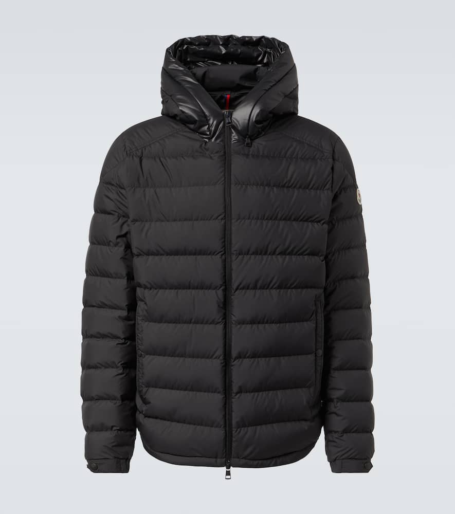 Moncler Chevrerie Down Jacket In Black
