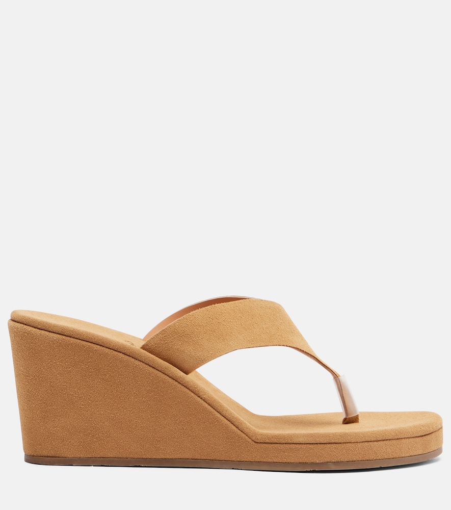 Charys Wedge