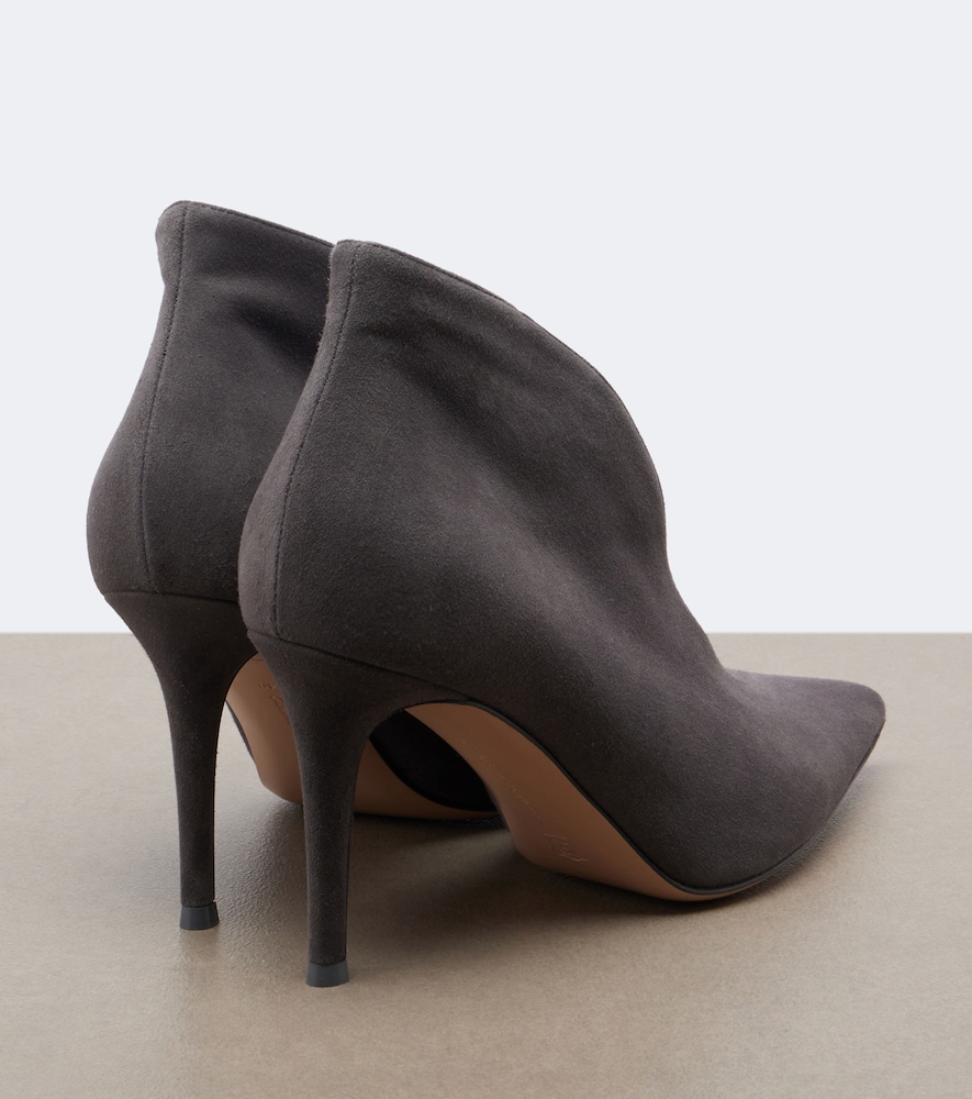 Vania Pumps