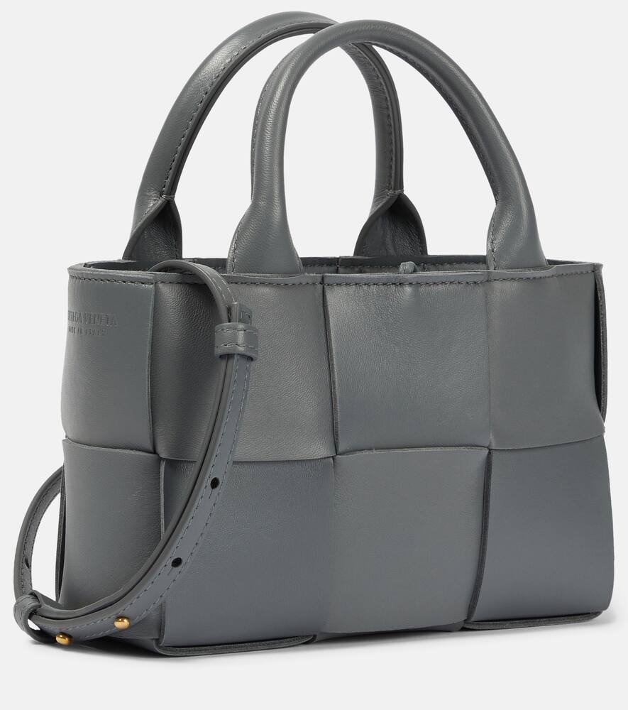 Bottega Veneta Candy Arco Leather Tote Bag In Thunder-gold