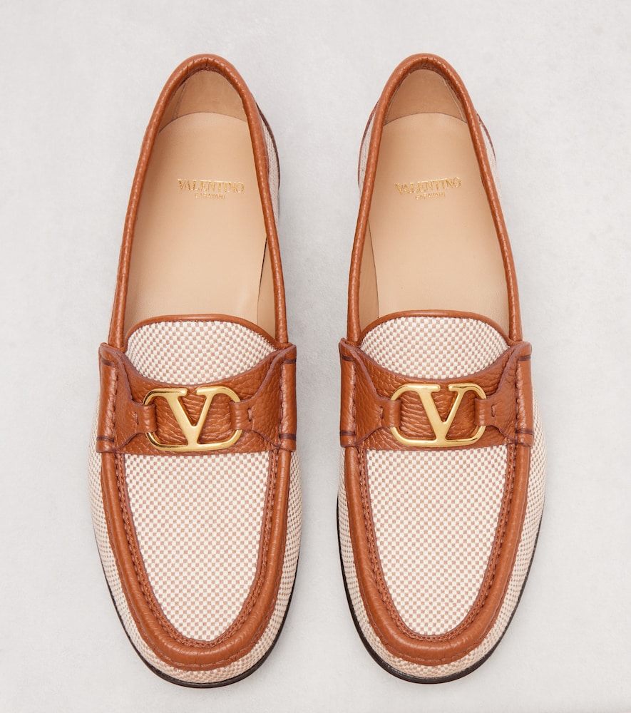  Valentino Garavani Valentino Garavani Vlogo Leather-trimmed Canvas Loafers 