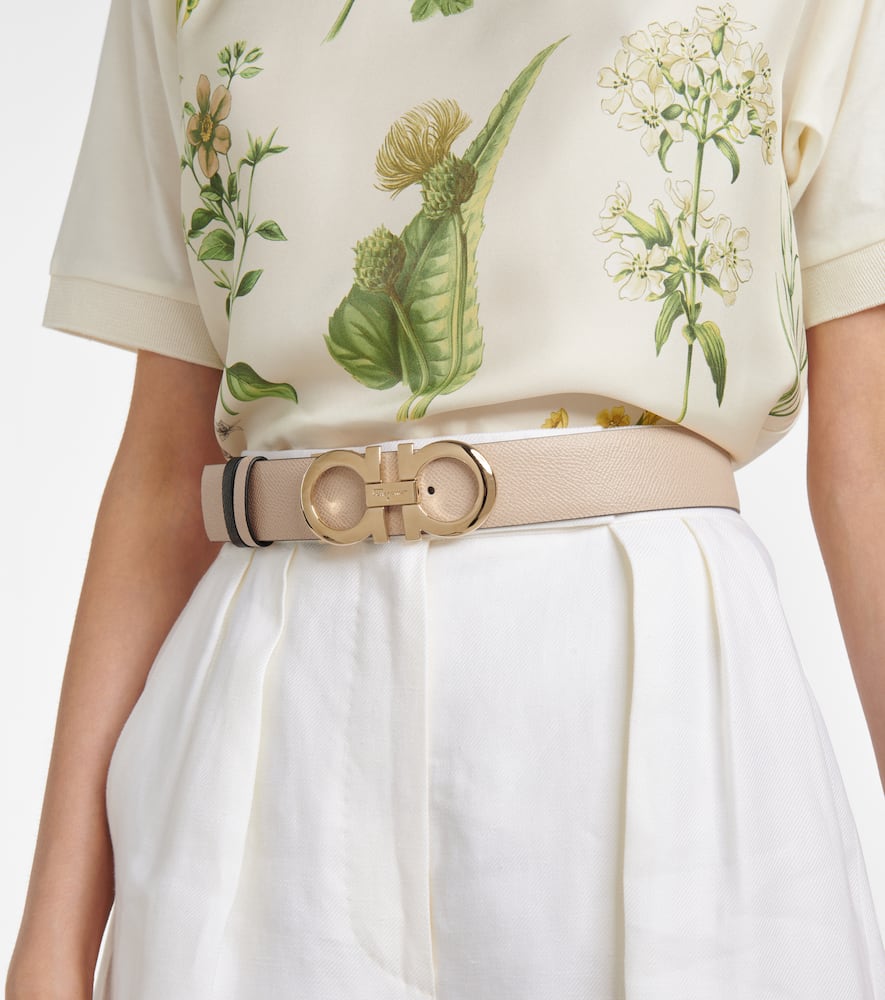 Ferragamo Reversible Gancini Calfskin Leather Belt In Beige