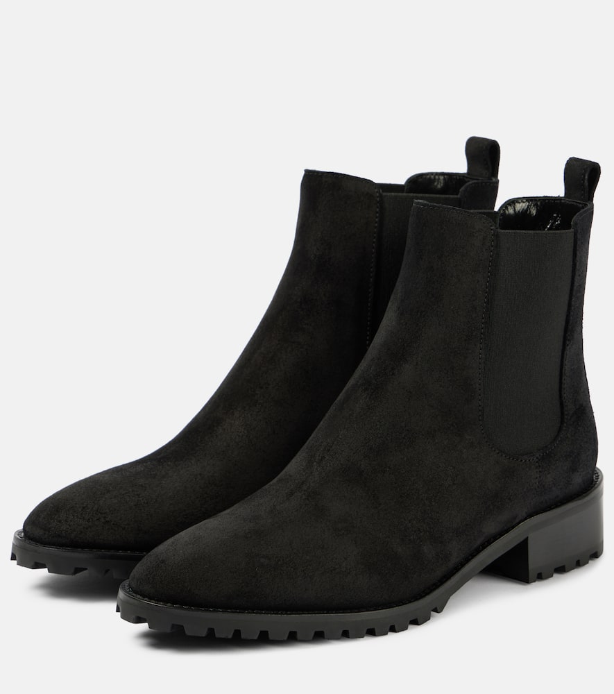Manolo Blahnik Chelata Suede Chelsea Boots In Black