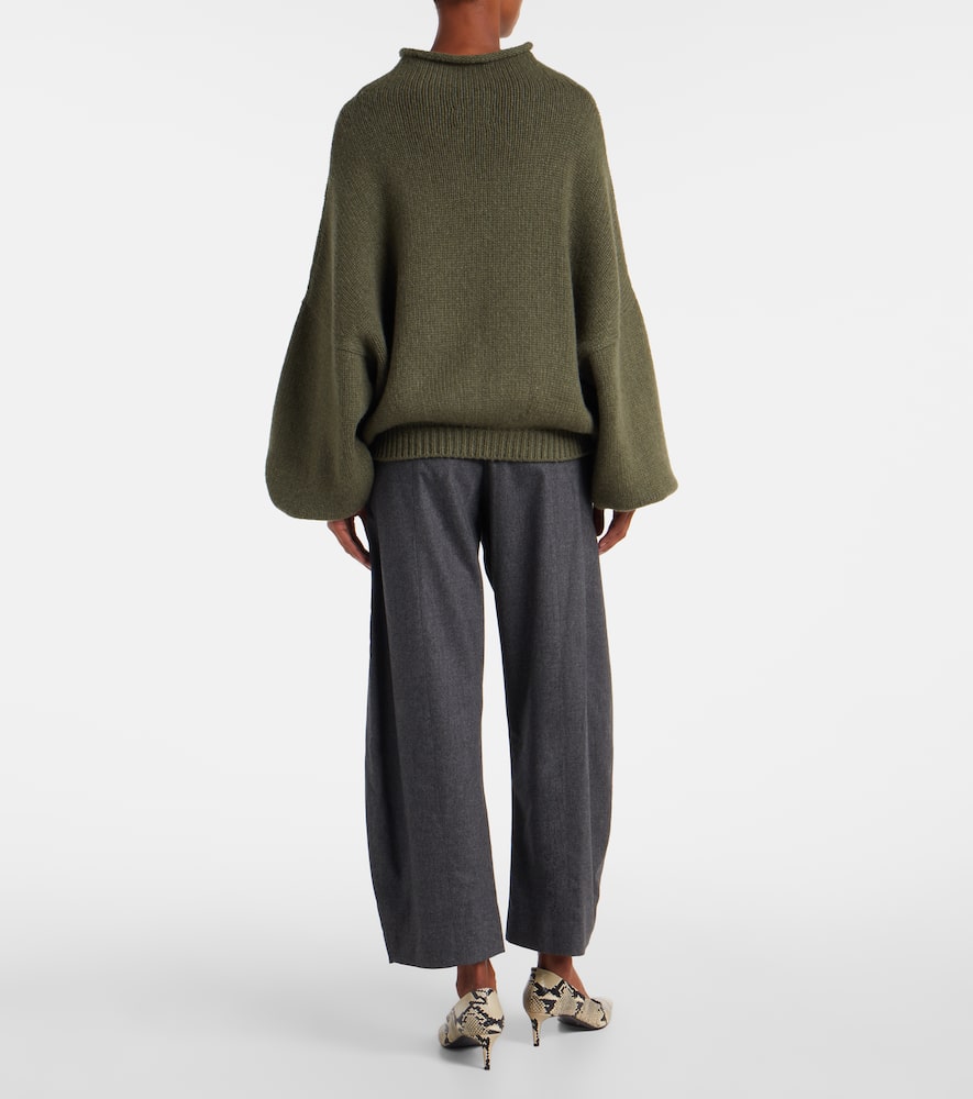 Khaite Juniper Cashmere Sweater In Green