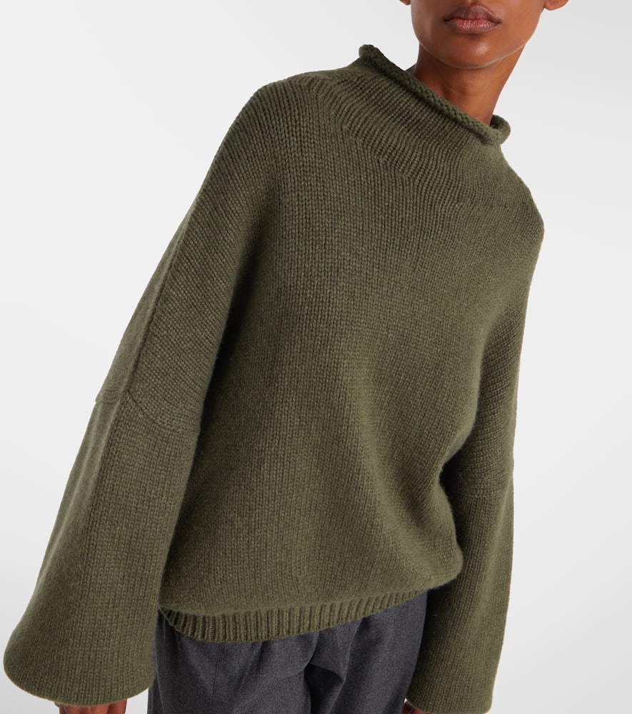 Khaite Juniper Cashmere Sweater In Green