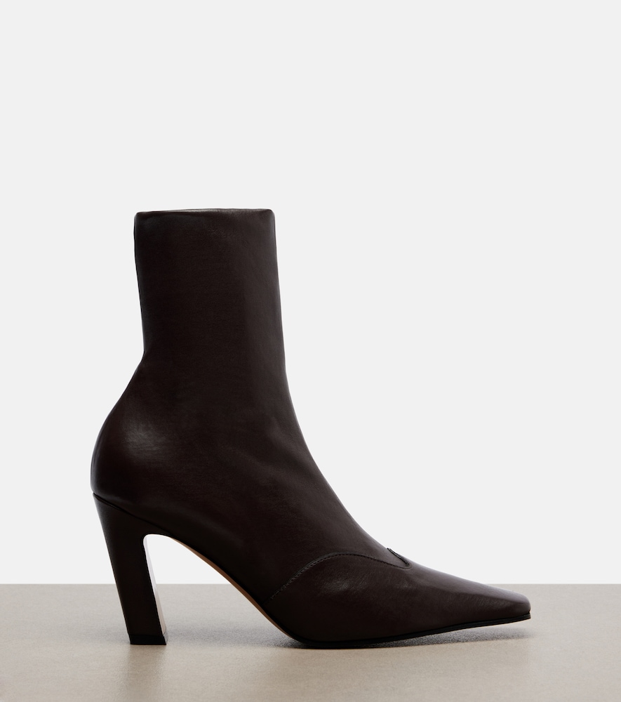  Khaite Khaite Nevada Leather Ankle Boots 