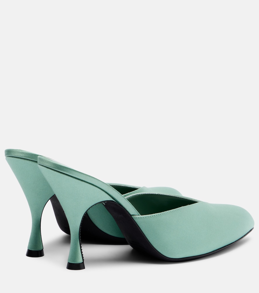  Herbert Levine Herbert Levine Sitting Pretty 95 Satin Mules 