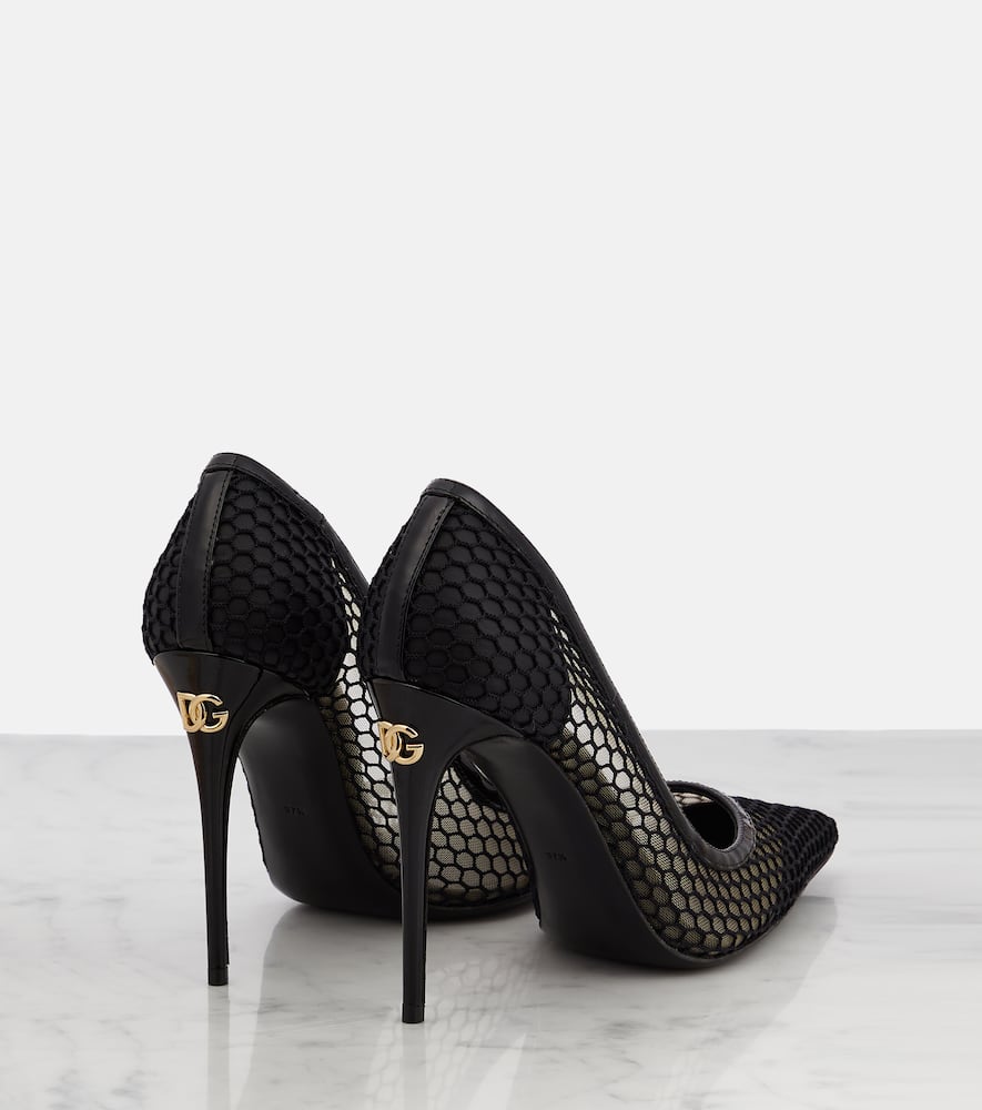 Dolce & Gabbana Black Pumps With Mesh Detail And Logo Plaque In Nero/nero