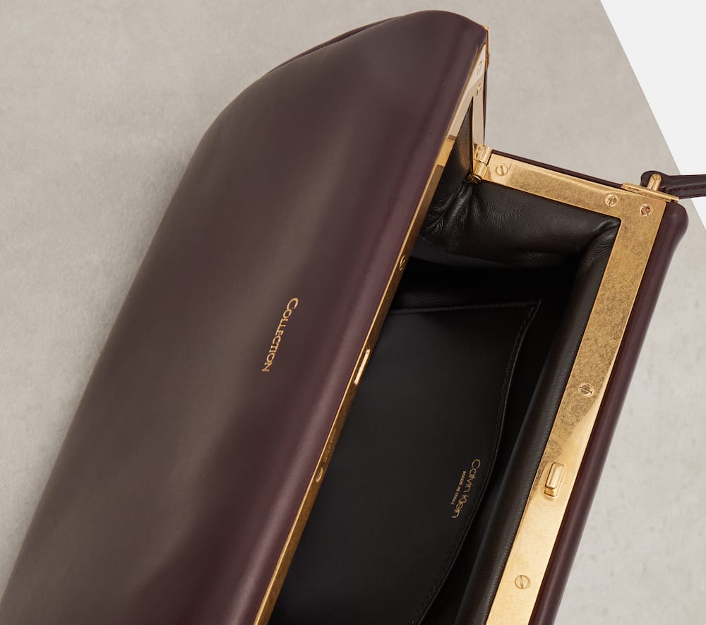 Calvin Klein Tina Medium Leather Shoulder Bag In Purple