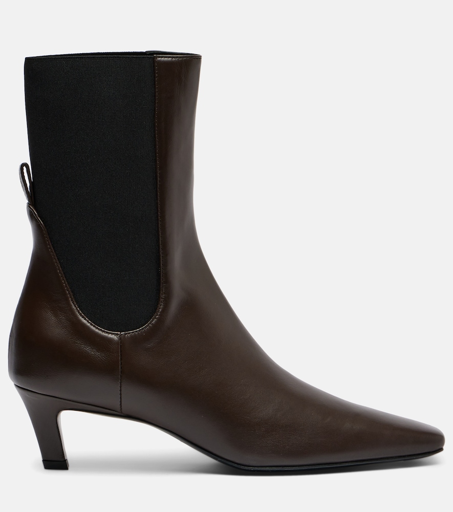  Toteme Toteme 50 Leather Chelsea Boots 
