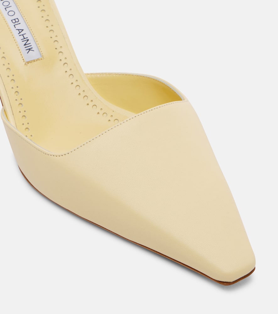  Manolo Blahnik Manolo Blahnik Moiramu Leather Mules 