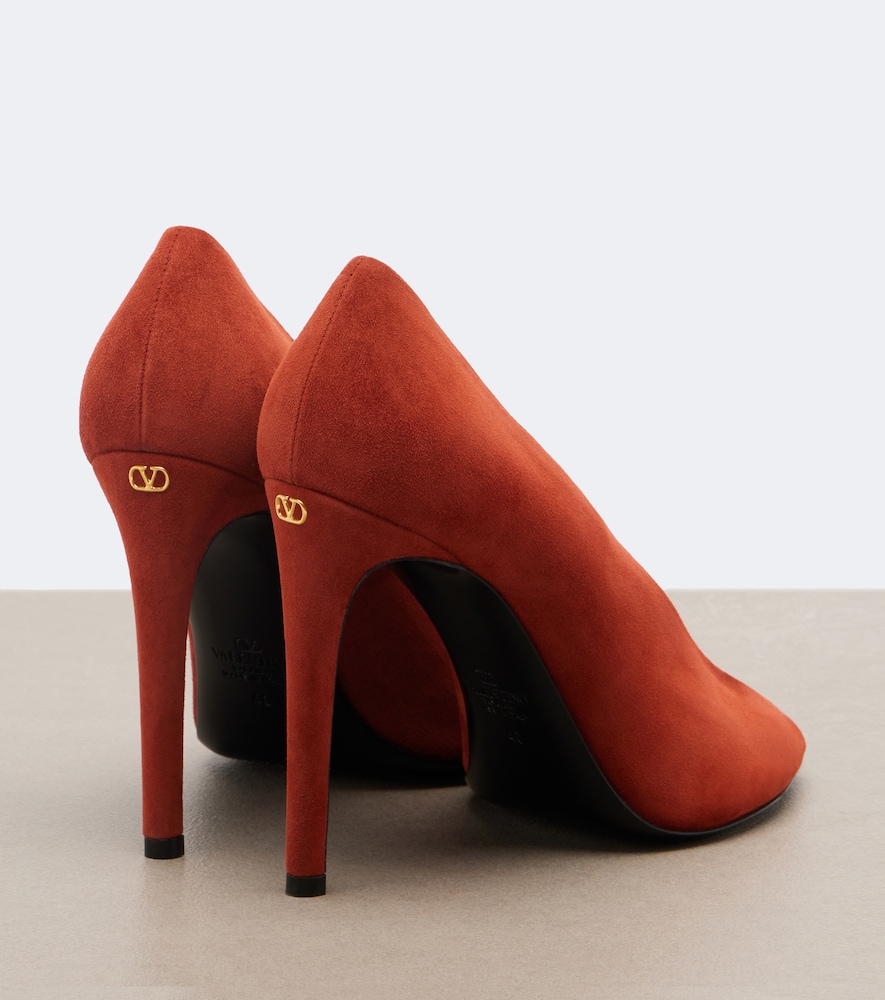 Garavani Révélé Suede Peep-Toe Pumps