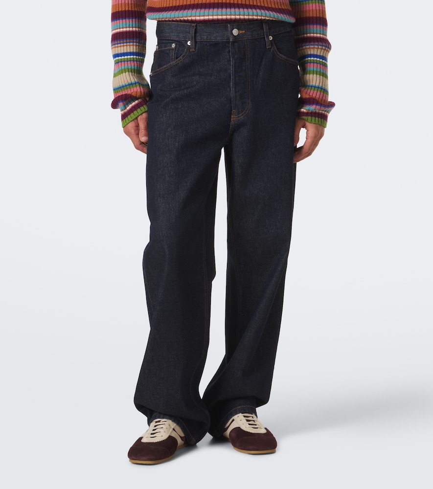Wide-Leg Jeans