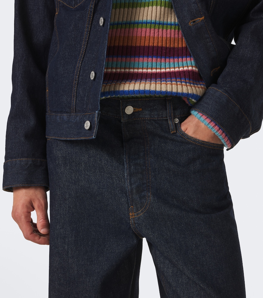 Wide-Leg Jeans