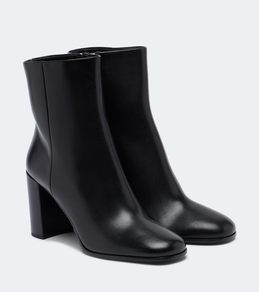 Prada Bottines en cuir 1450 €