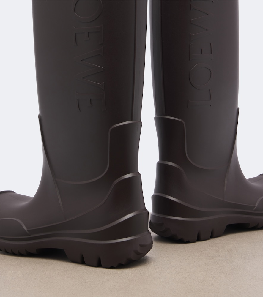 Logo Rain Boots
