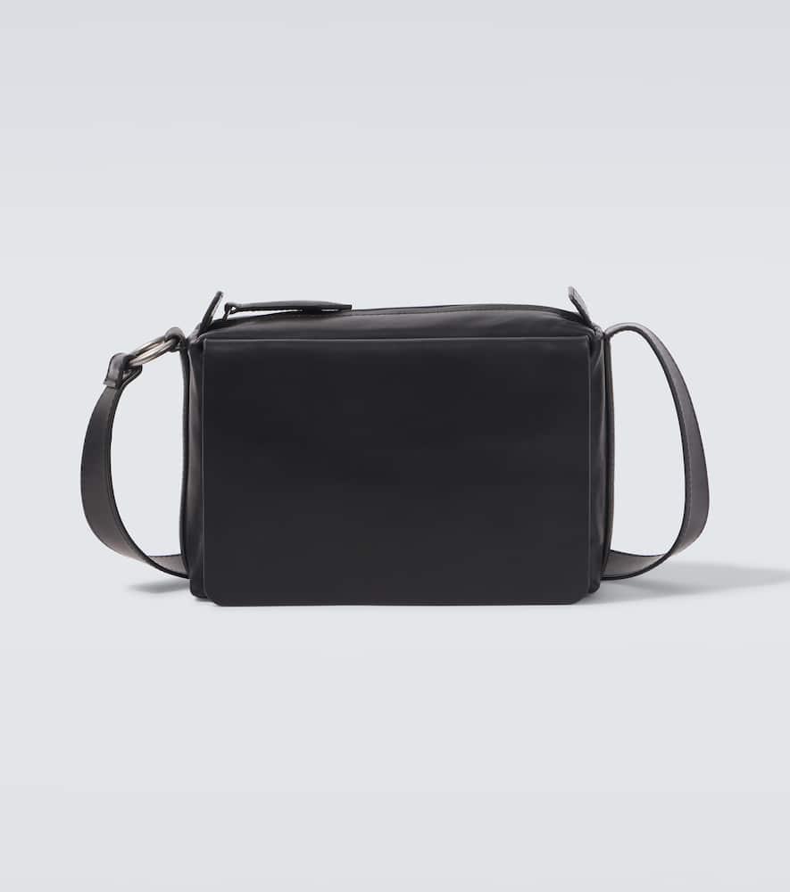 Leather shoulder bag
