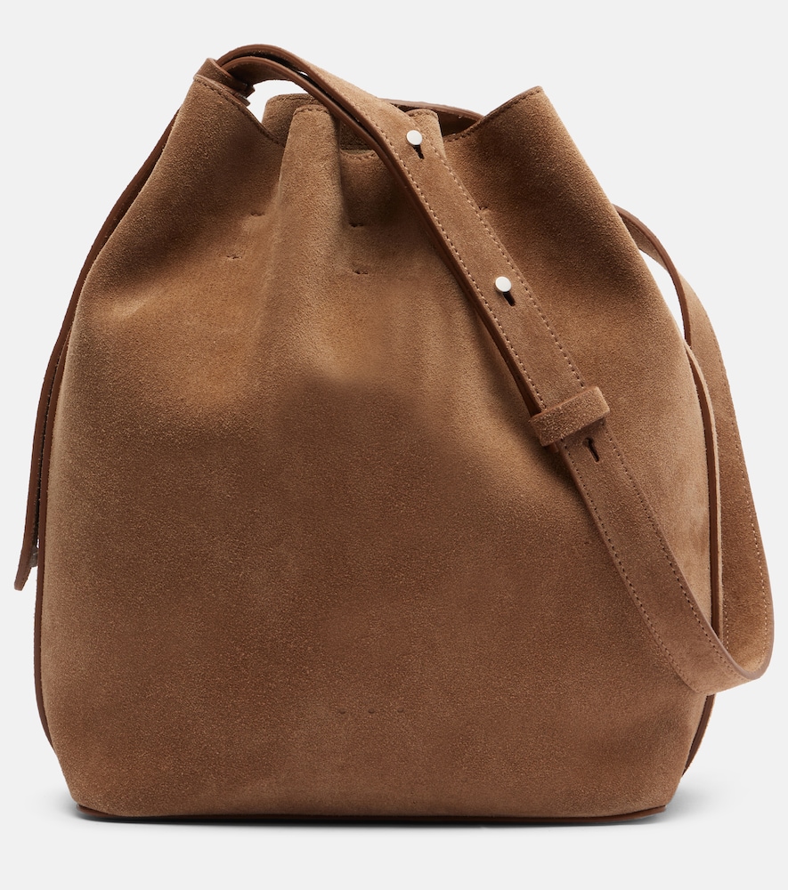 Aesther Ekme Sac seau Marin Medium en daim 417 €