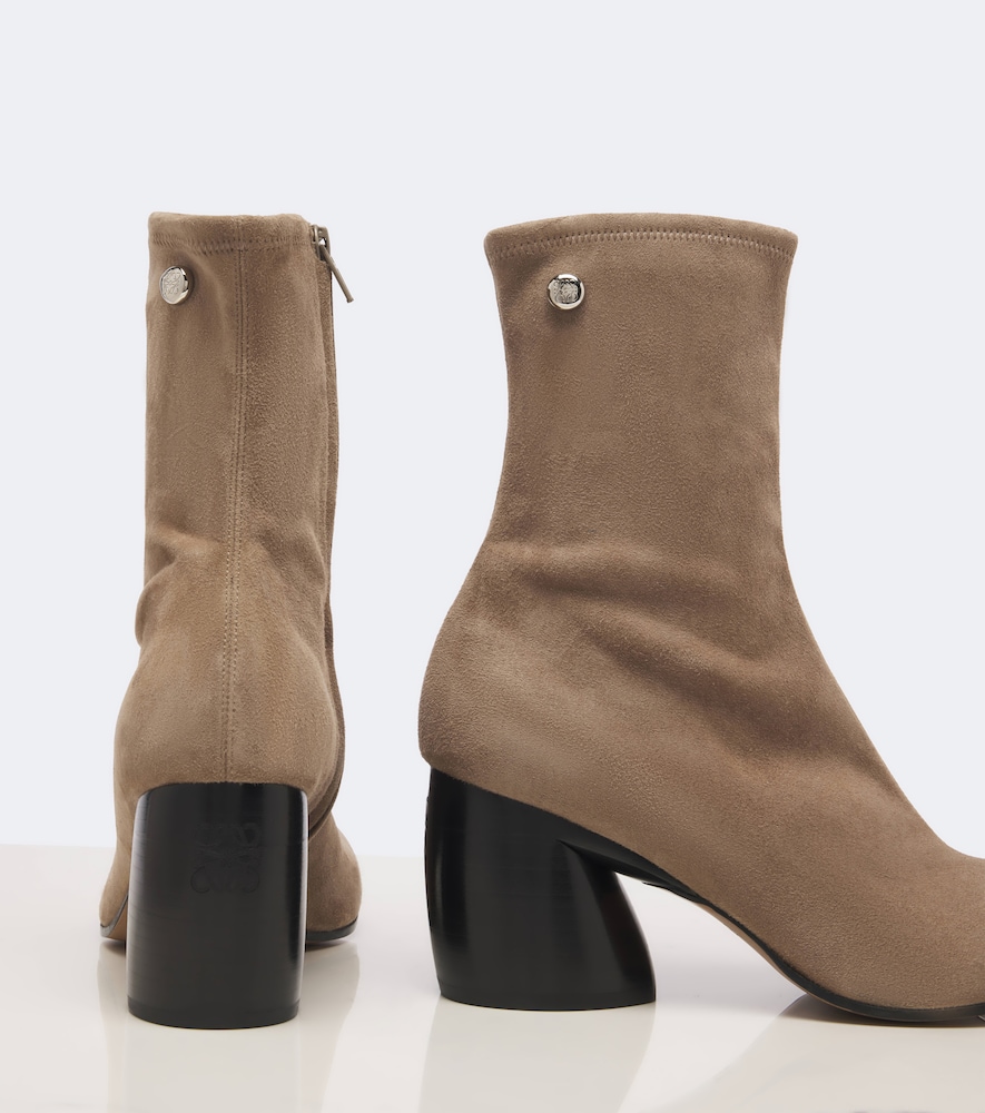 Oval Ankle Boots