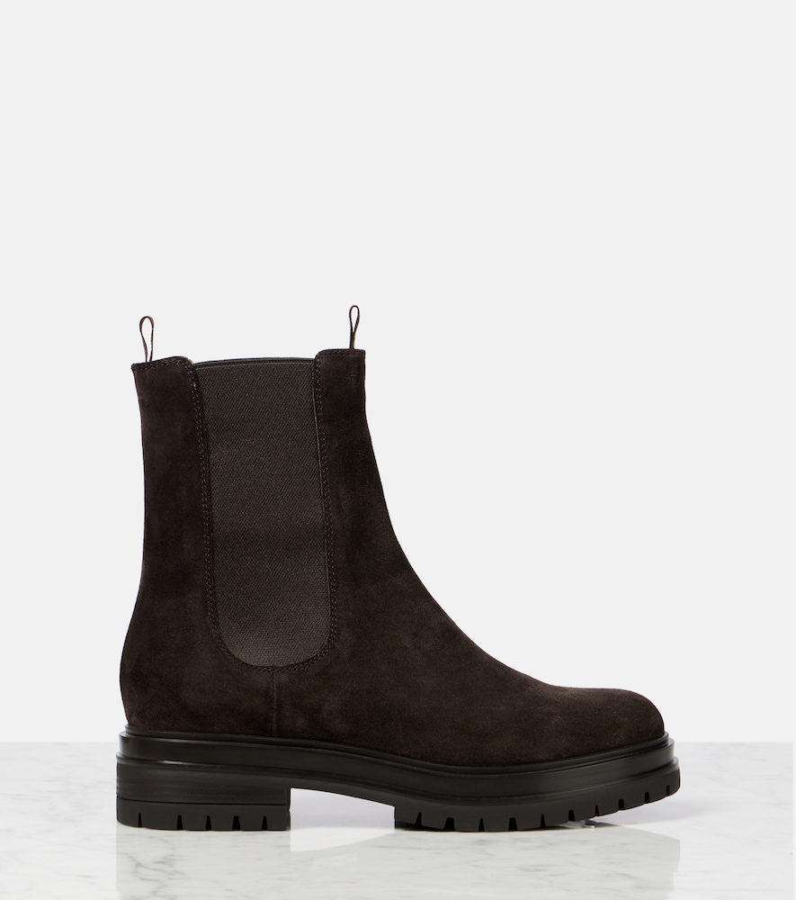Chester Suede Chelsea Boots