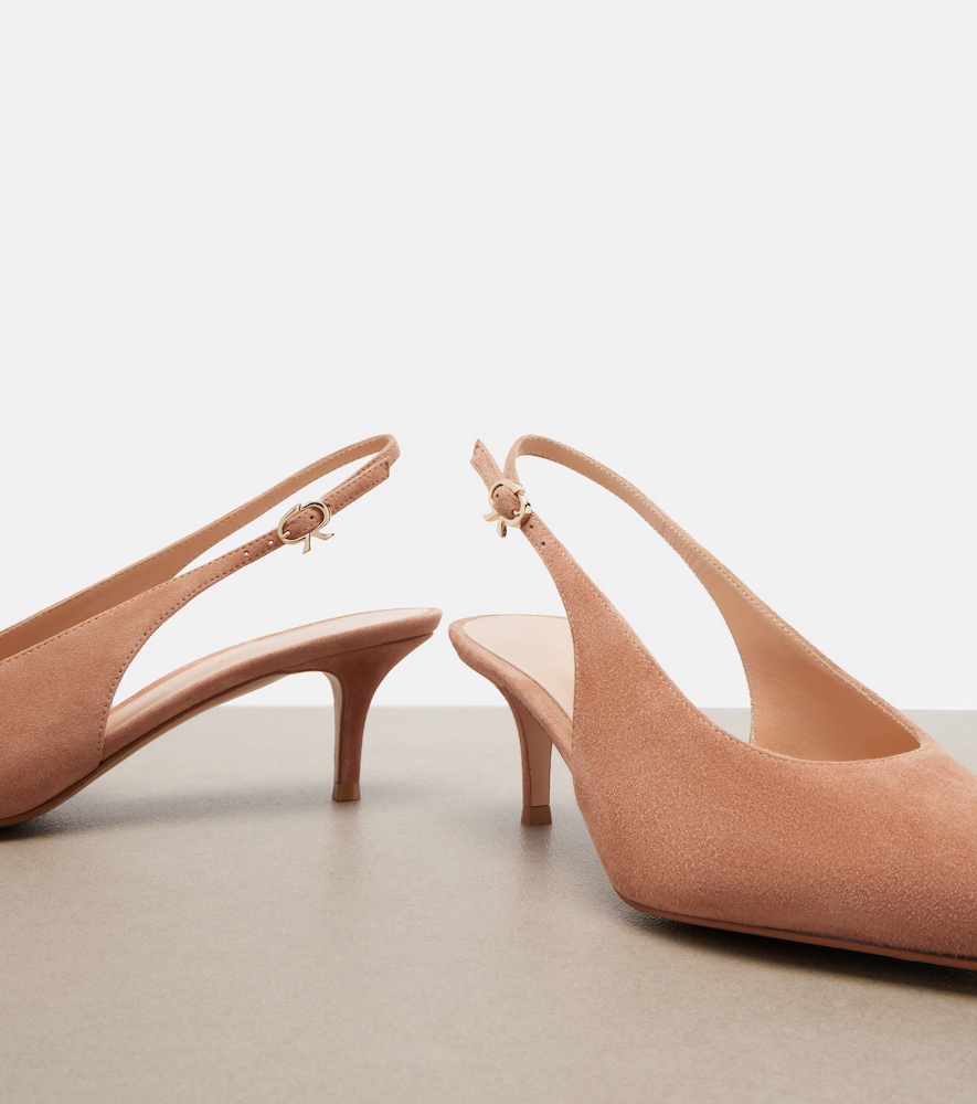  Gianvito Rossi Gianvito Rossi Robbie Suede Slingback Pumps 