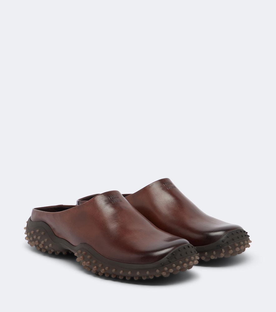 Miu Miu Mules en cuir 870 €