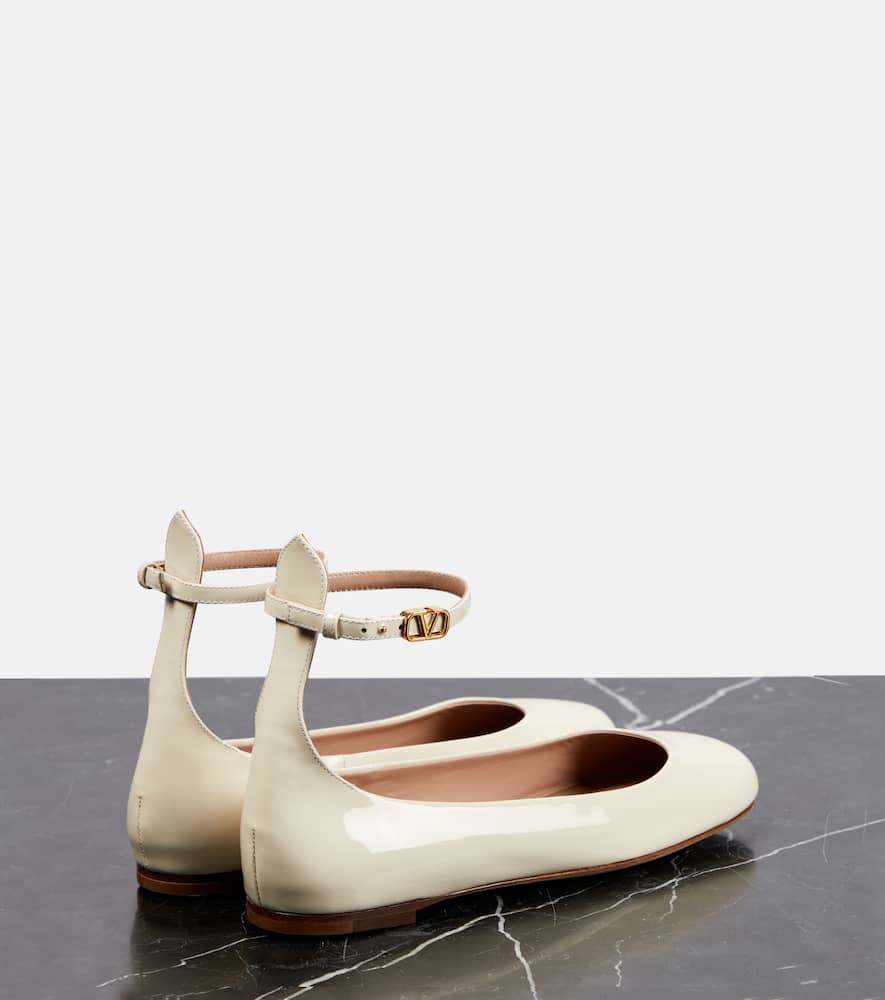 Valentino Tan-go Patent Ankle-strap Ballerina Flats In White