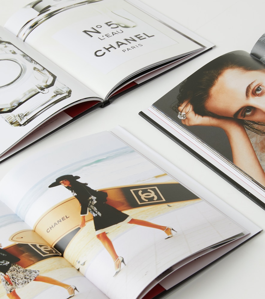  Assouline Assouline Coffee Table Book Chanel 