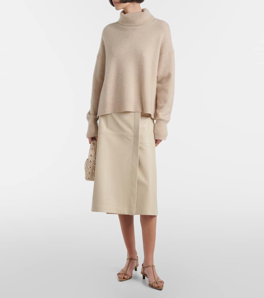 Joseph Cashmere Turtleneck Sweater In Neutral