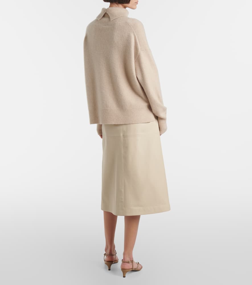 Joseph Cashmere Turtleneck Sweater In Neutral