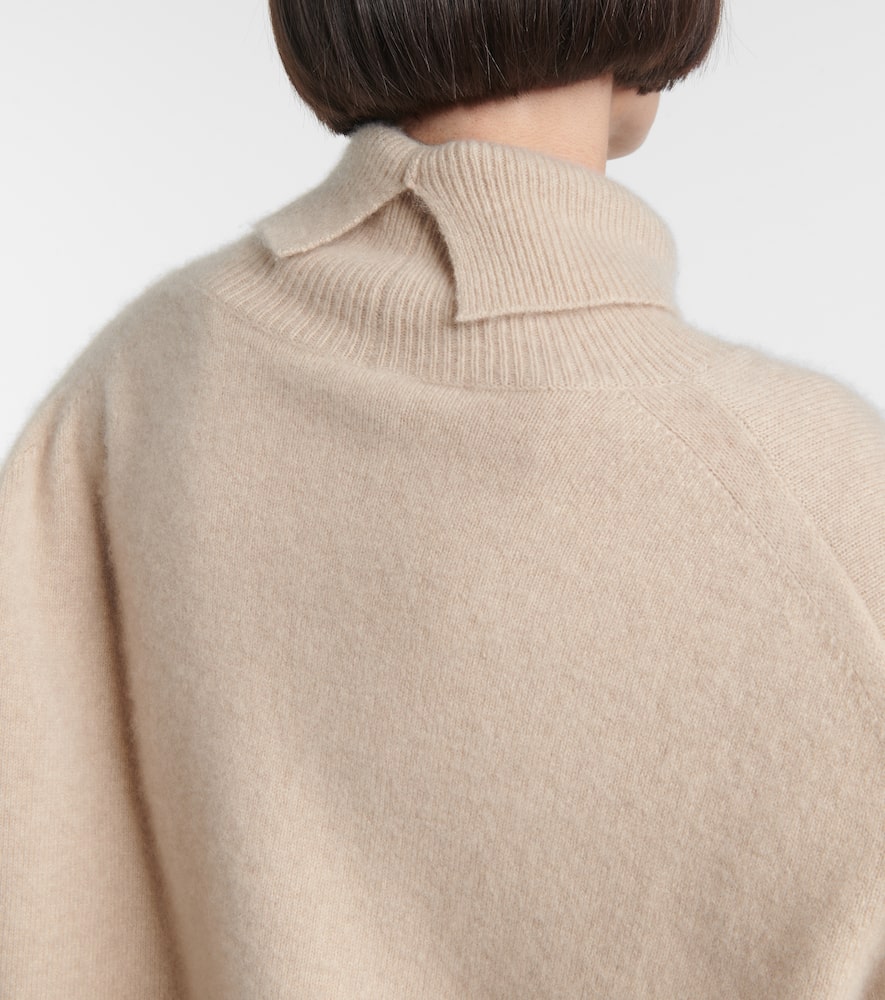 Joseph Cashmere Turtleneck Sweater In Neutral