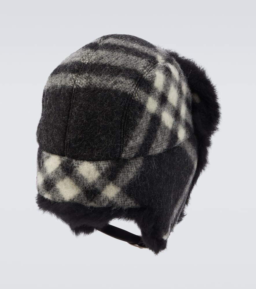 Burberry Check Shearling-trimmed Wool Hat In Black
