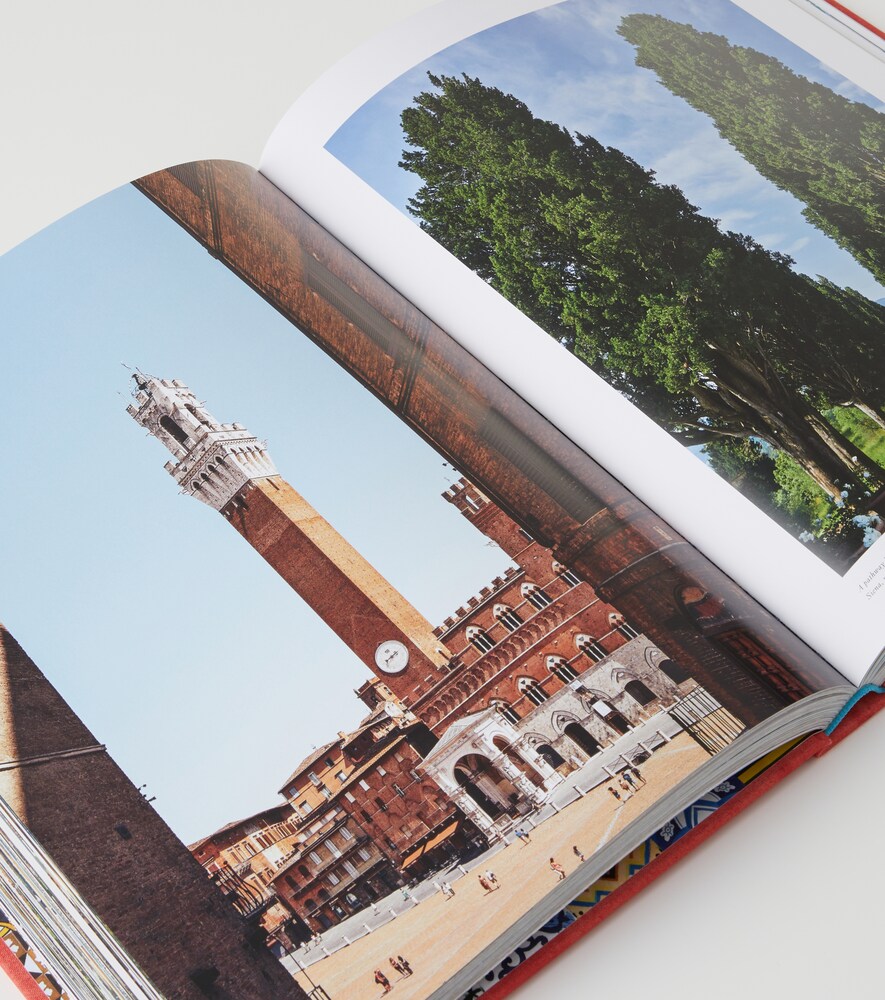  Assouline Assouline Coffee Table Book Villeggiatura: Italian Summer Vacation 