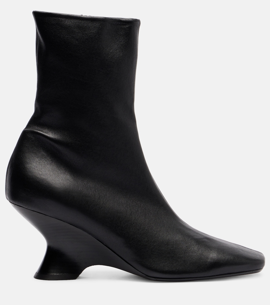  Dries Van Noten Dries Van Noten 75 Leather Ankle Boots 