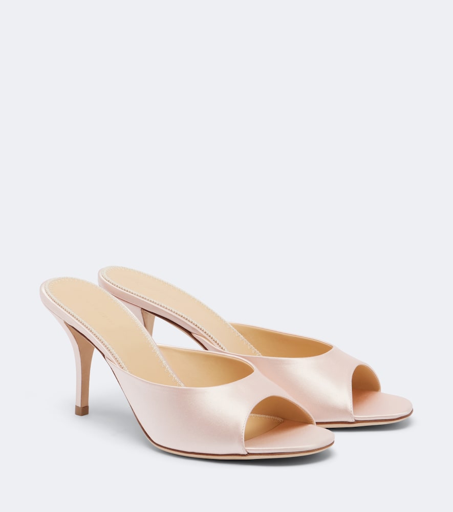 Mules in raso