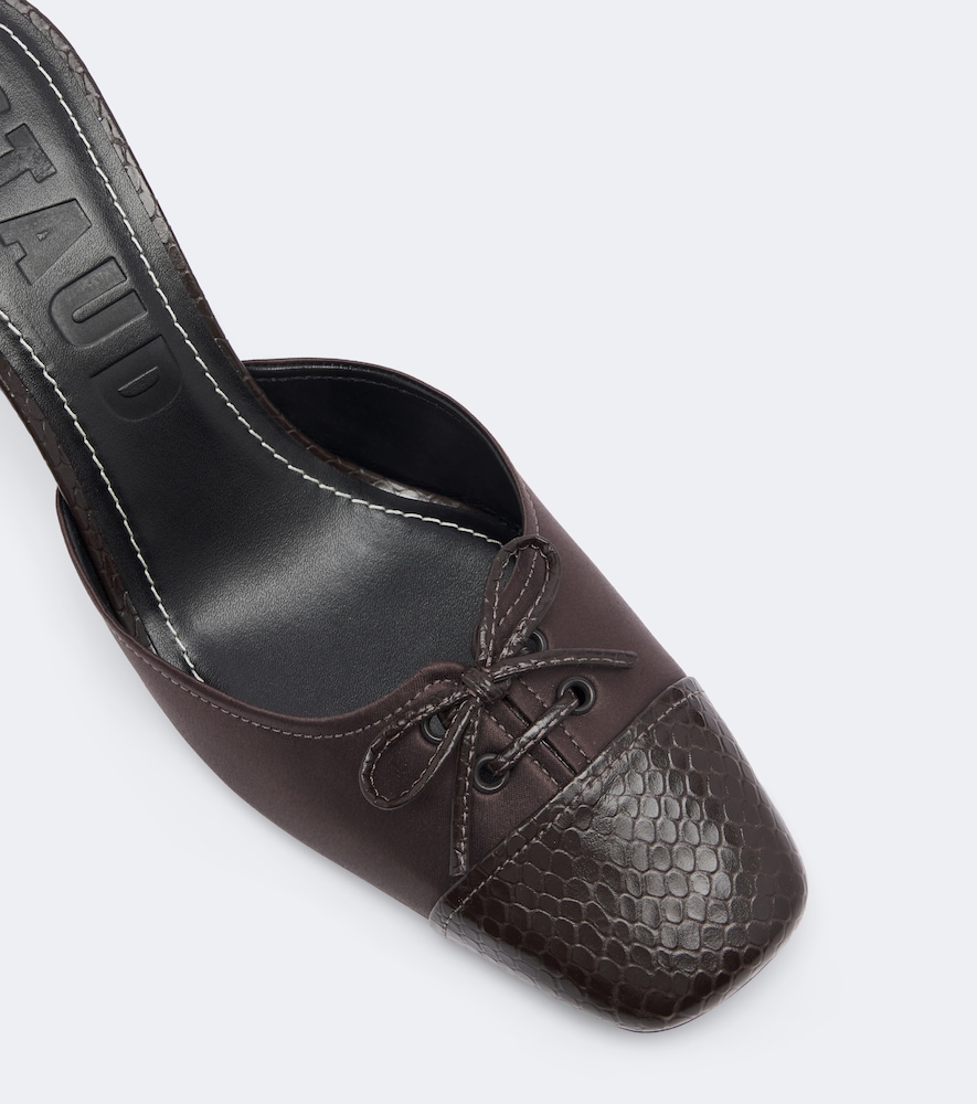 Faye Mules