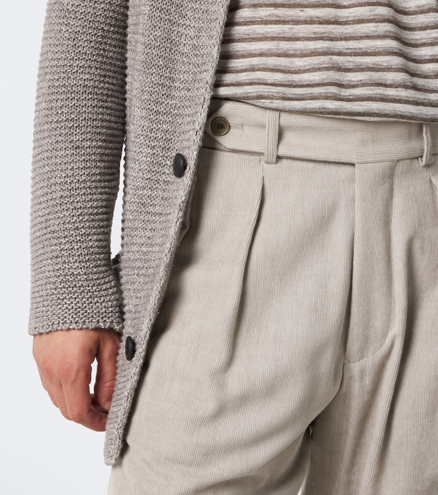 Pleated Straight Pants