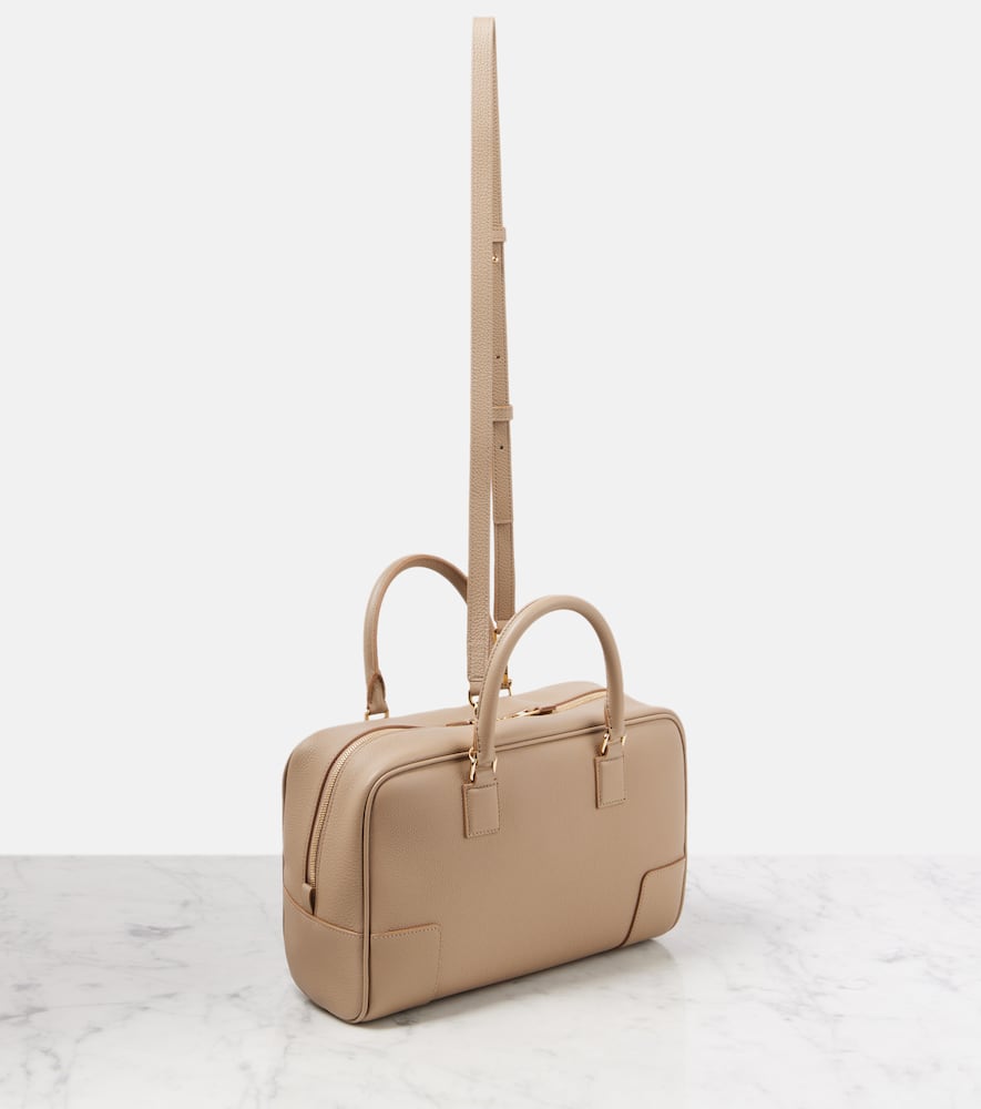Loewe Amazona 28 Leather Tote Bag In Sand