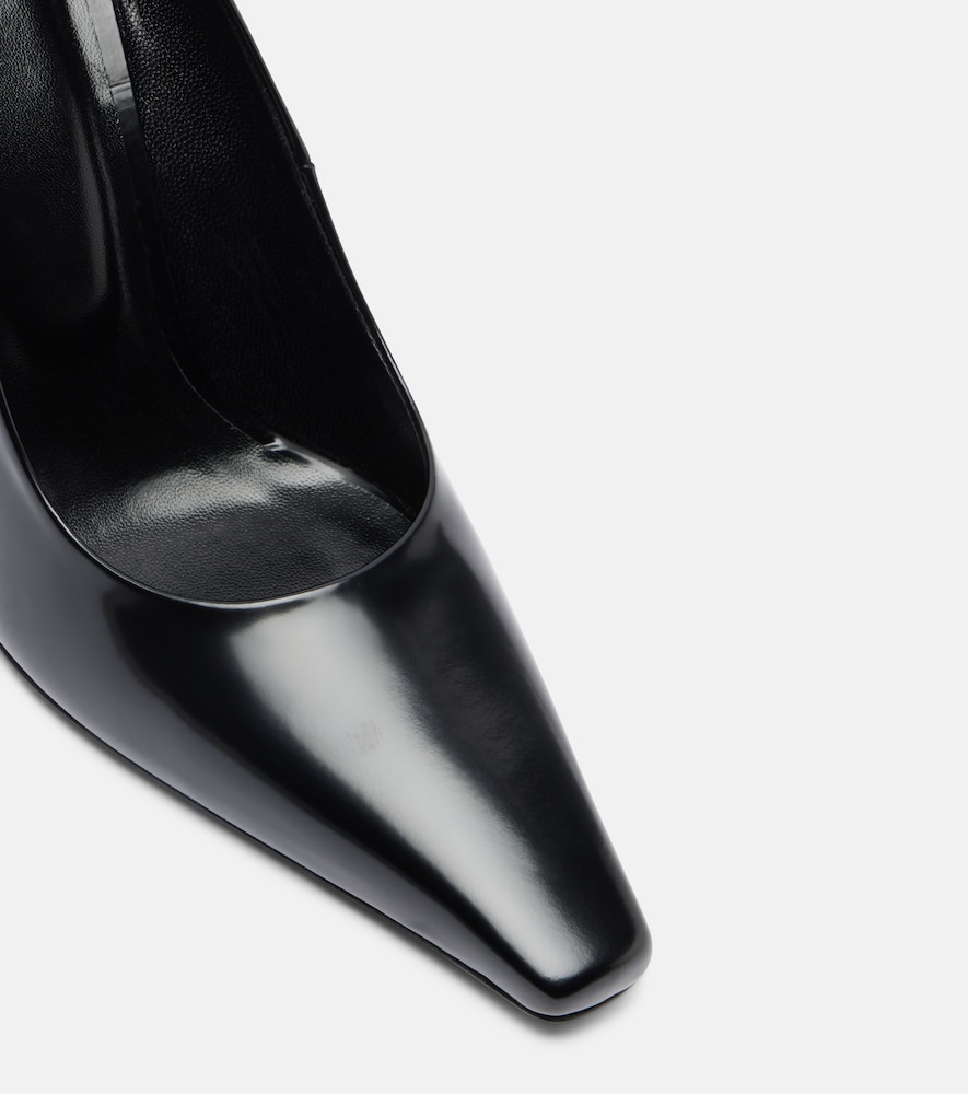 Fame Pumps