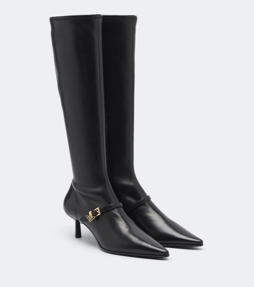 Kniehohe Stiefel aus Leder