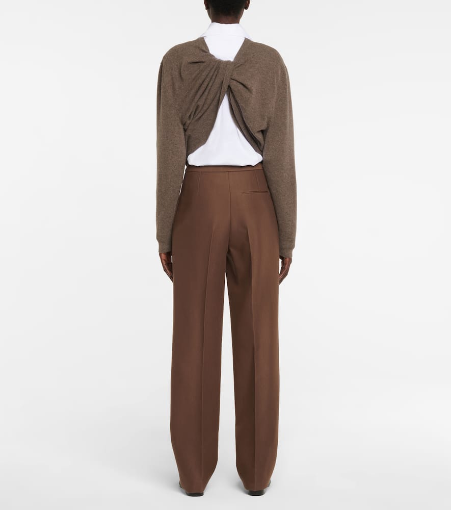 Shop The Row Laris Gathered Cashmere Sweater In Taupe